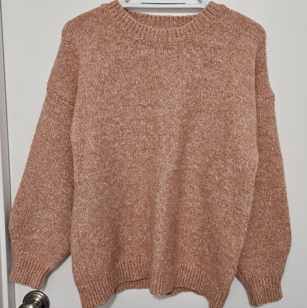 Pink Clover‎ Women's Sweater Size Large Coral Color